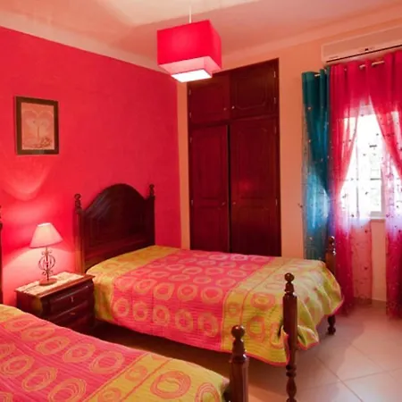 Willa Albufeira 4 *
