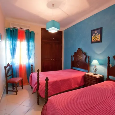 빌라 Albufeira 4 *